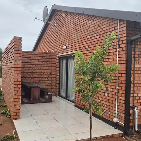 Pro Plants Accommodation Kimberley Exterior photo